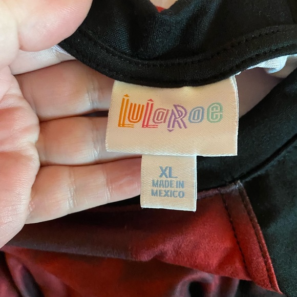 LuLaRoe Halloween Erin long-sleeved shirt in women's size XL (16-18) - Picture 4 of 5